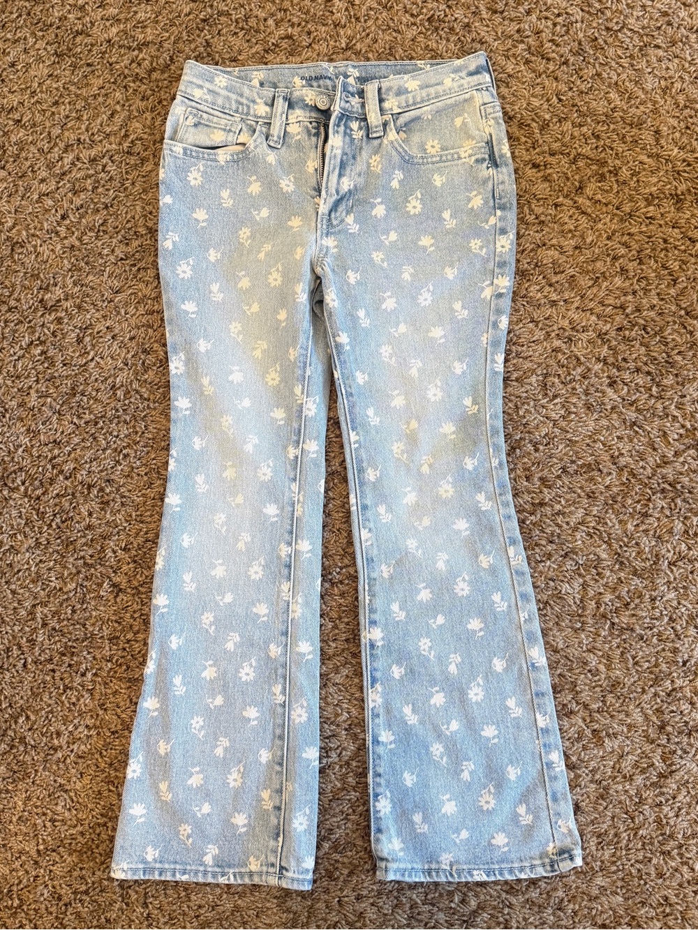 Old Navy Light Blue Jeans with White Floral Print